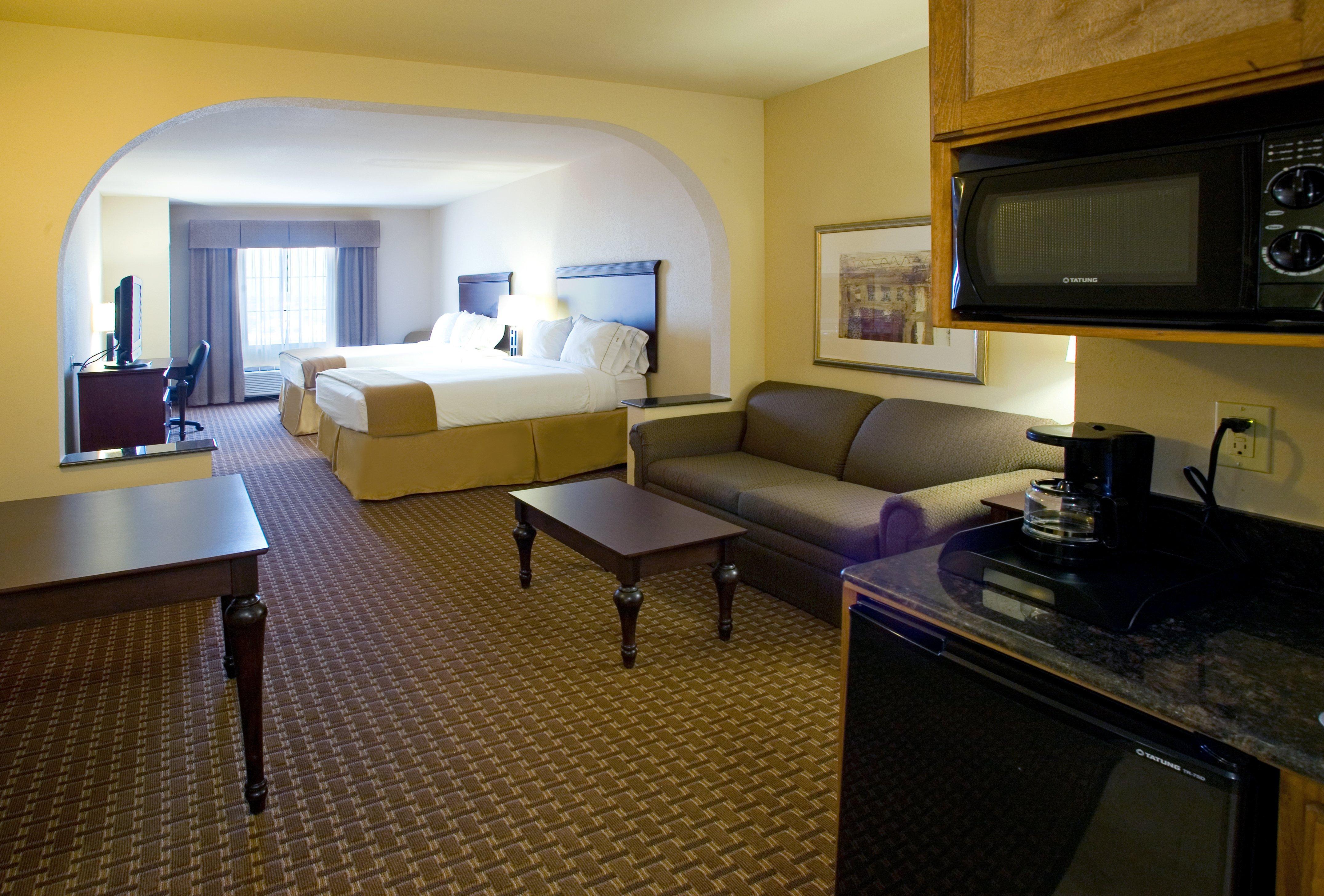 Holiday Inn Express Hotel And Suites Kingsville By Ihg Bagian luar foto