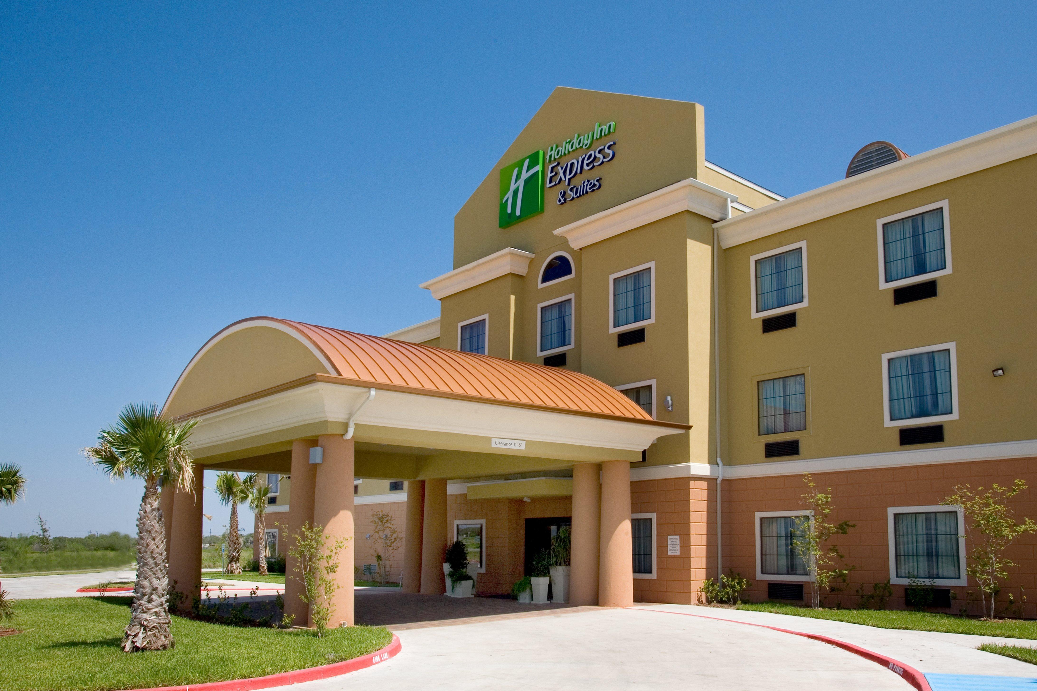 Holiday Inn Express Hotel And Suites Kingsville By Ihg Bagian luar foto