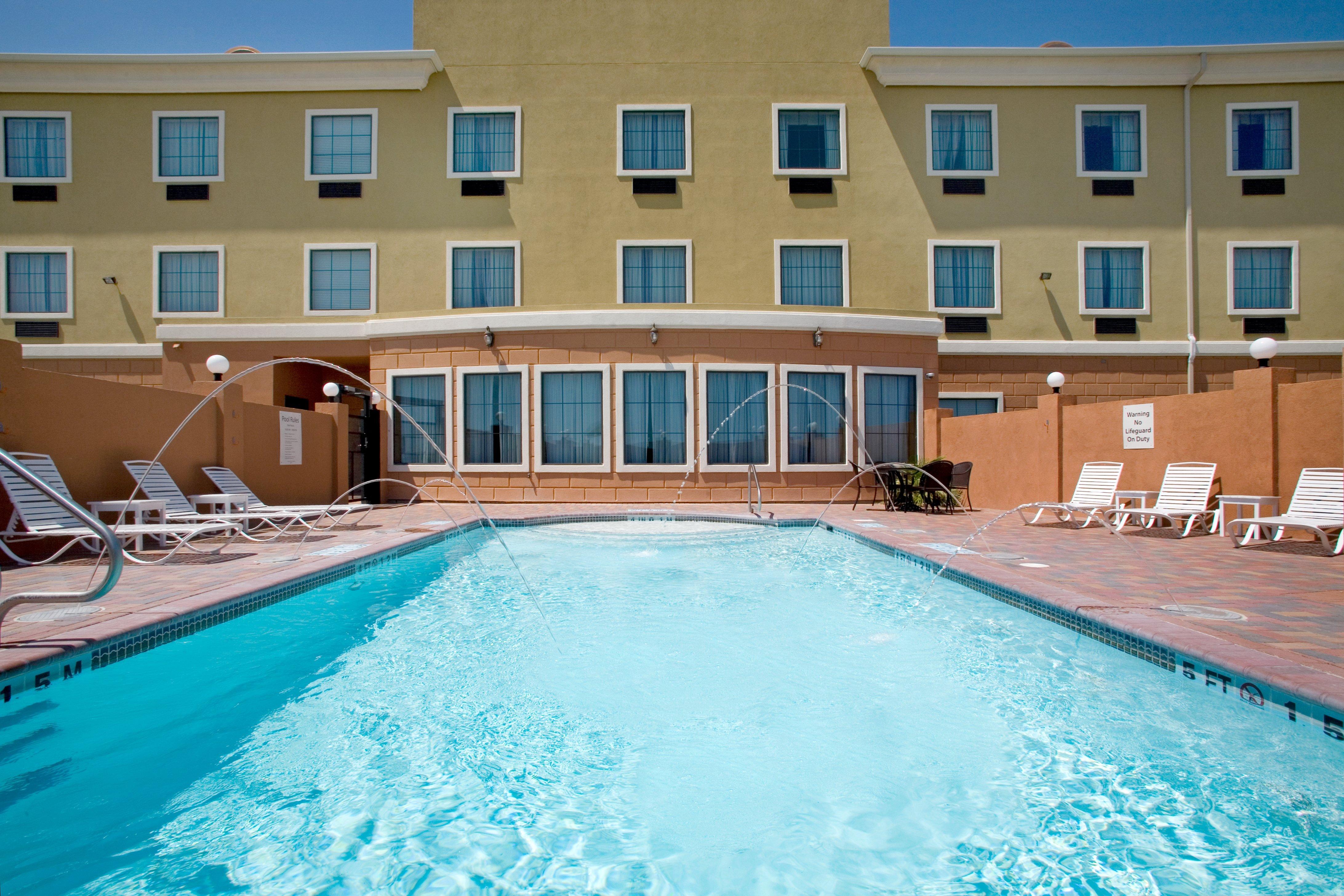 Holiday Inn Express Hotel And Suites Kingsville By Ihg Fasilitas foto