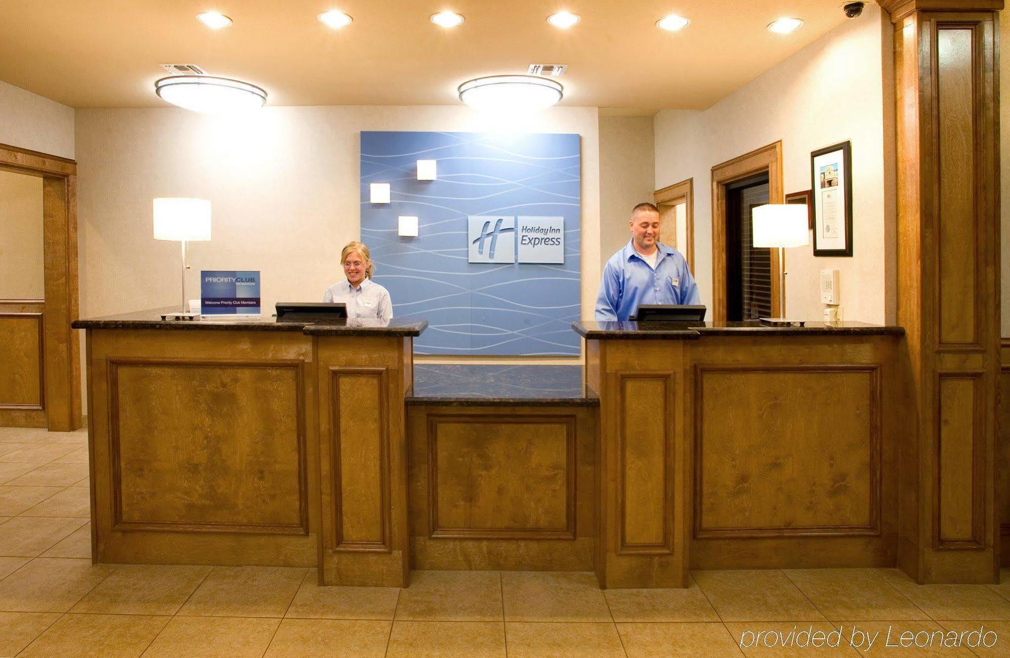 Holiday Inn Express Hotel And Suites Kingsville By Ihg Bagian luar foto
